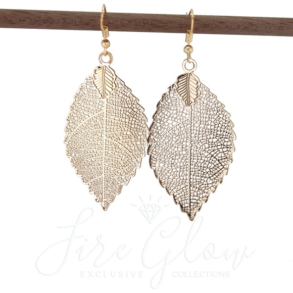 Fire Glow Jewelry - Boho Chic Gold Tone Filigree Leaf Earrings